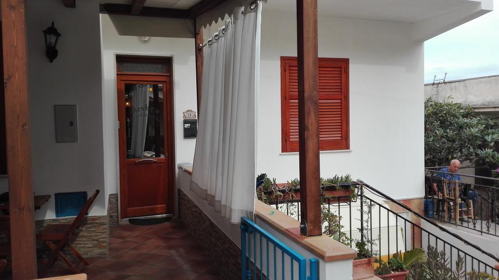 Casa Ambra Bed & Breakfast Macari Bagian luar foto